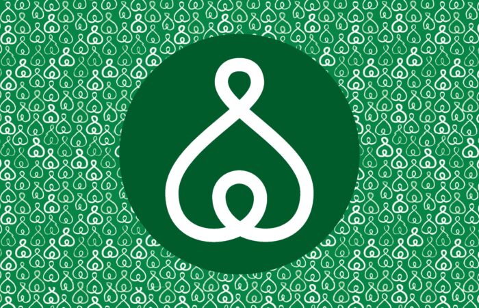 Iso Perhehoitoliiton vihreä-valkoinen logo, jonka taustalla on paljon pieniä logoja.